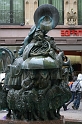 lux 040